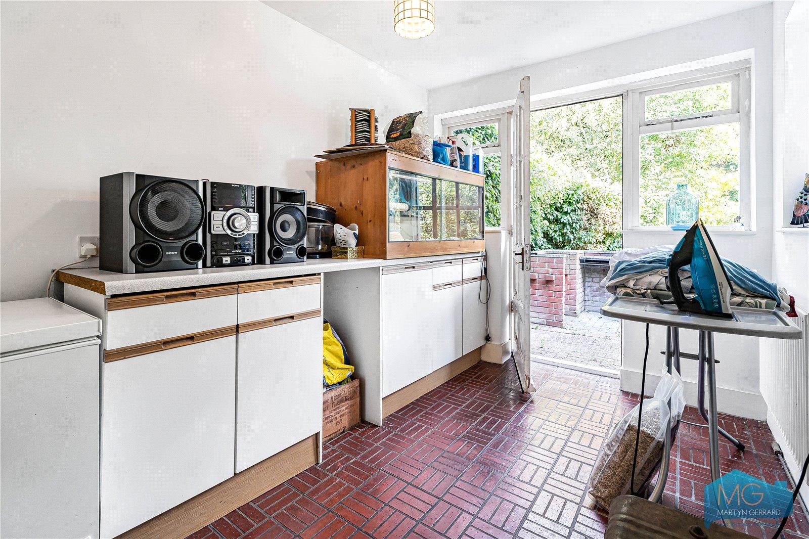 6 bedroom Semi-Detached House for sale - Martyn Gerrard