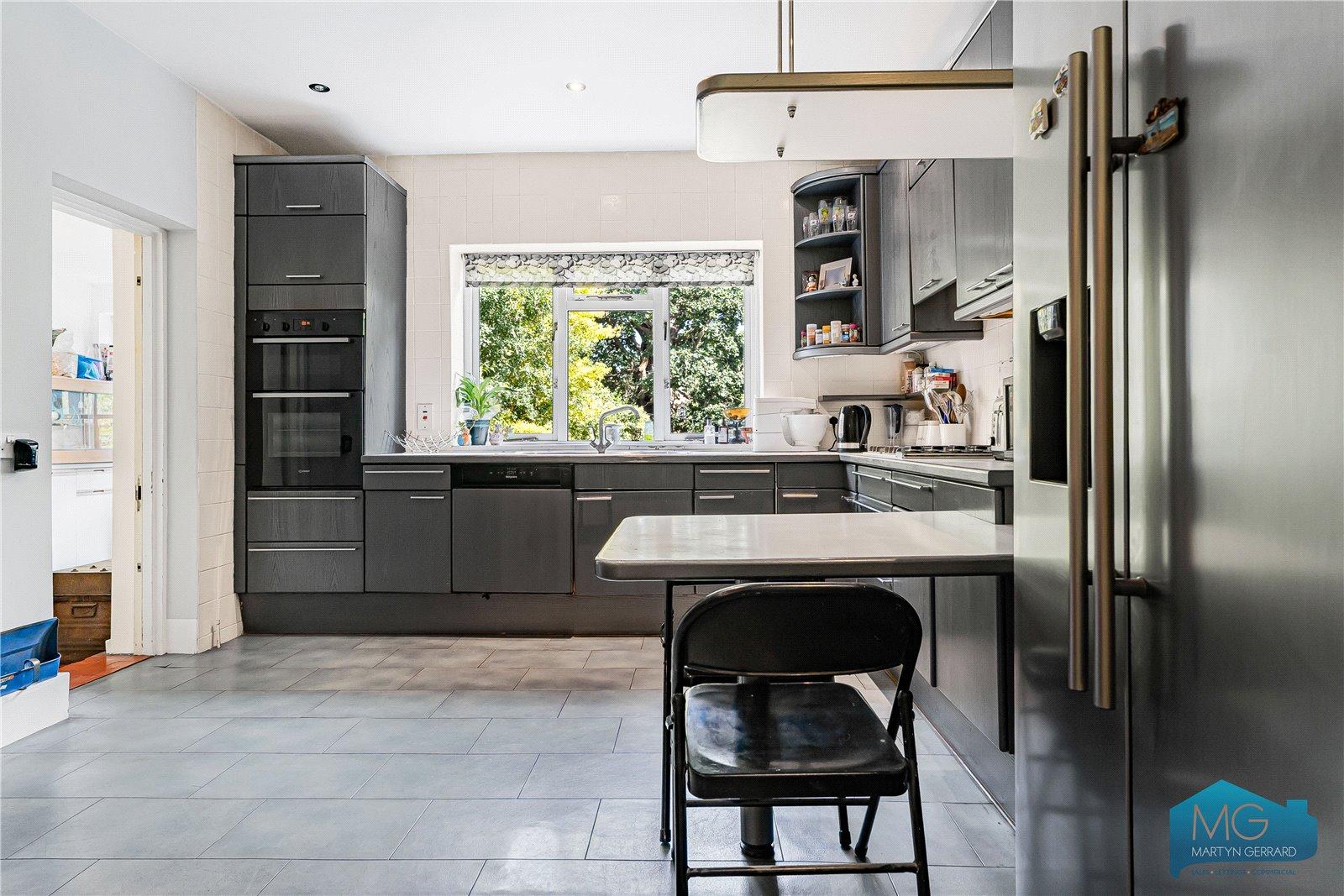 6 bedroom Semi-Detached House for sale - Martyn Gerrard