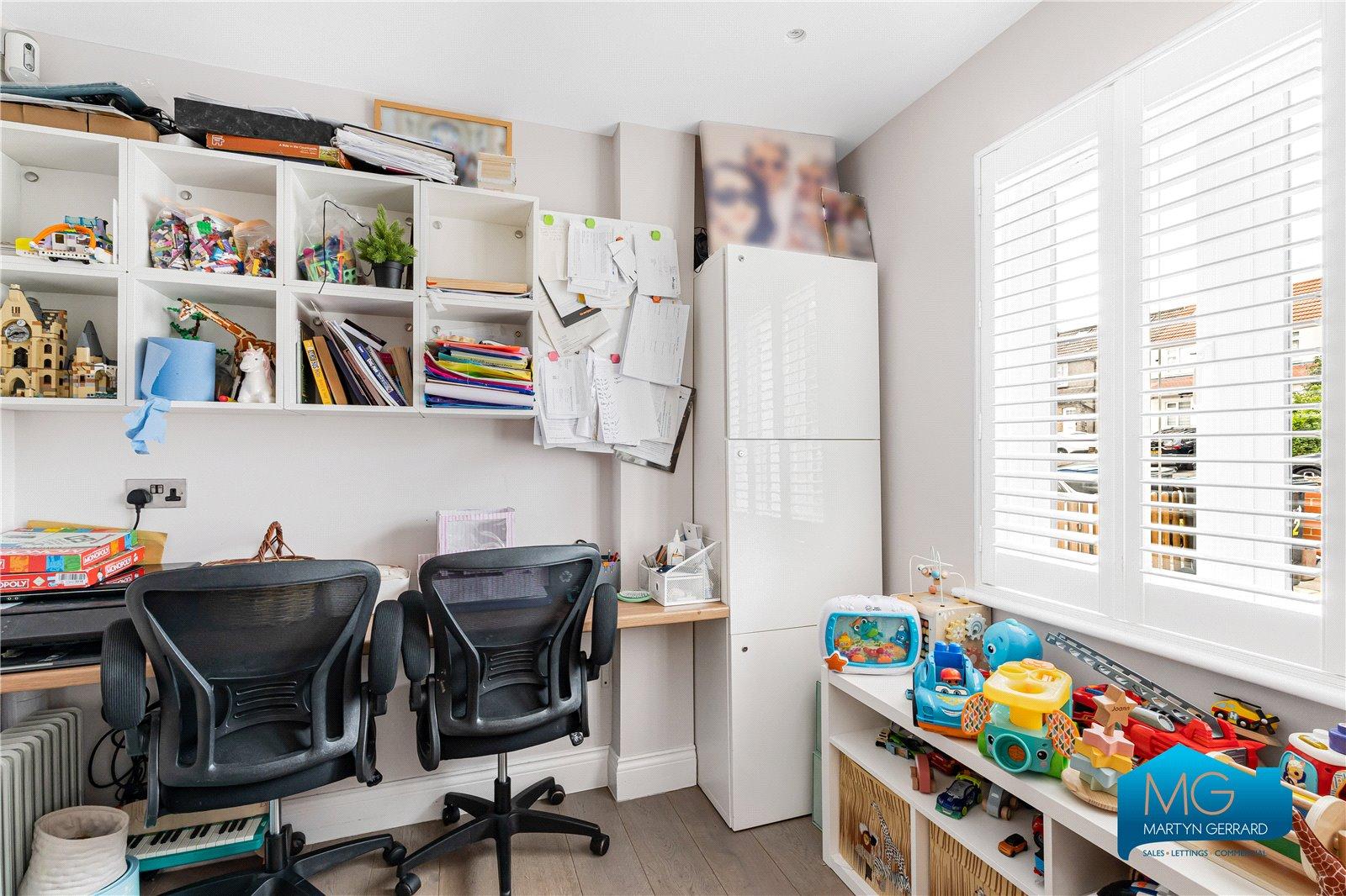 5 bedroom End of Terrace House to rent - Martyn Gerrard