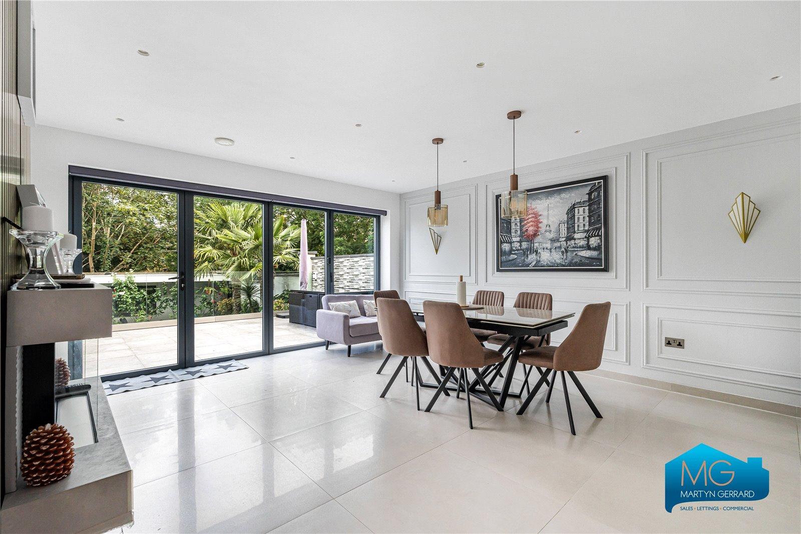 5 bedroom End of Terrace House to rent - Martyn Gerrard