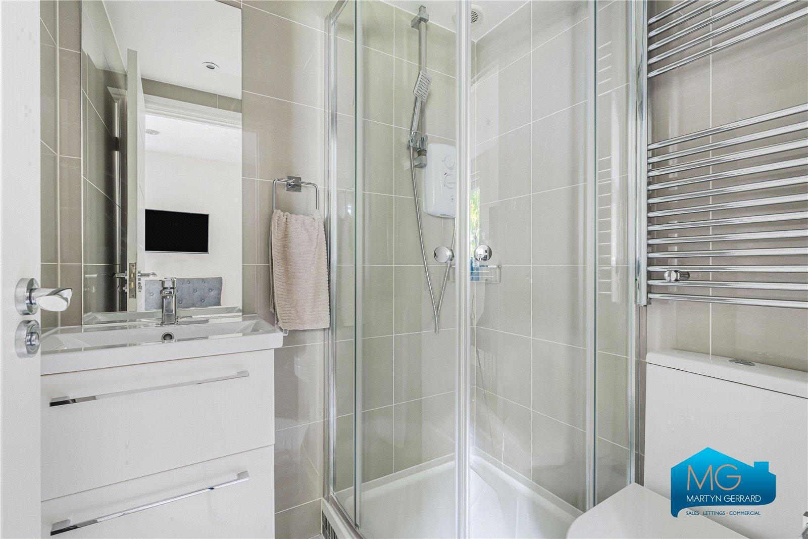 5 bedroom End of Terrace House to rent - Martyn Gerrard