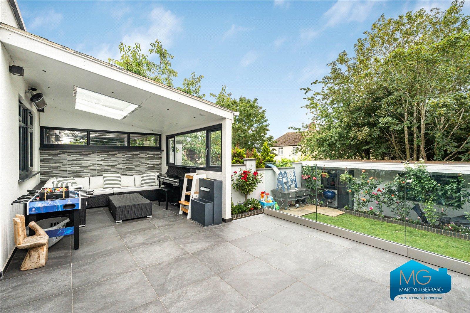 5 bedroom End of Terrace House to rent - Martyn Gerrard