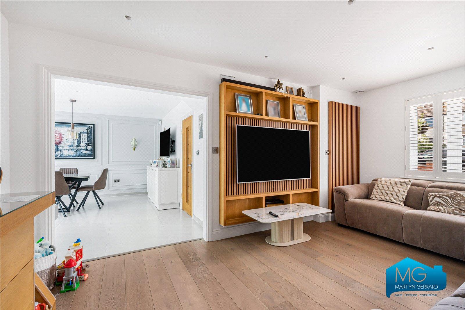 5 bedroom End of Terrace House to rent - Martyn Gerrard