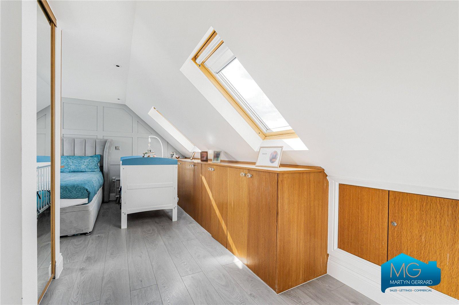 5 bedroom End of Terrace House to rent - Martyn Gerrard