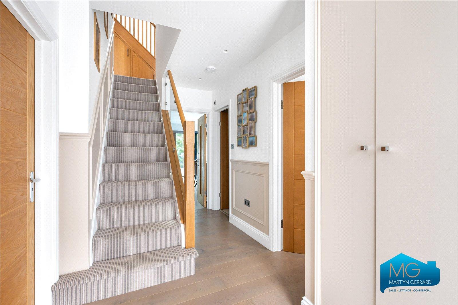 5 bedroom End of Terrace House to rent - Martyn Gerrard