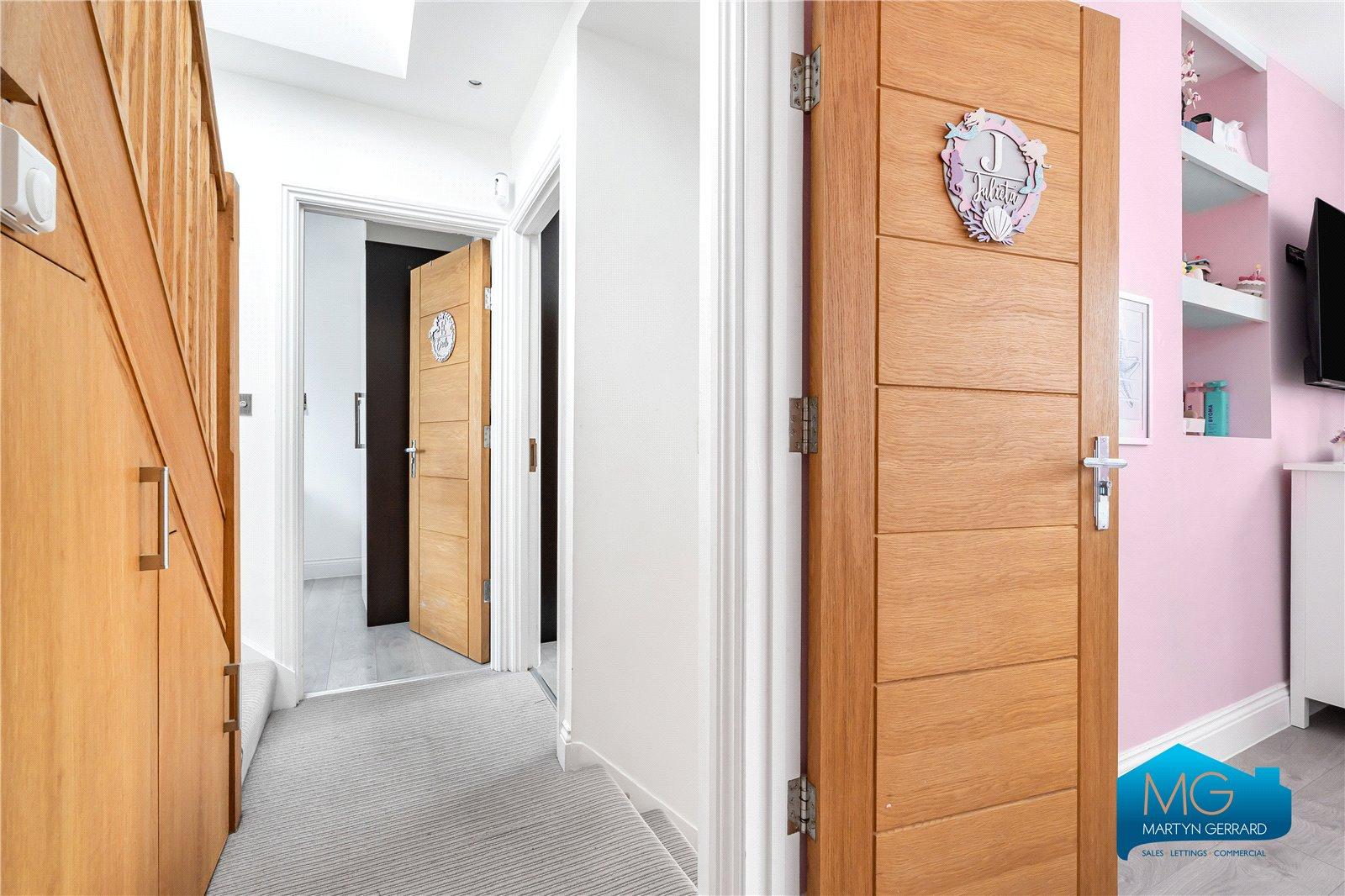 5 bedroom End of Terrace House to rent - Martyn Gerrard