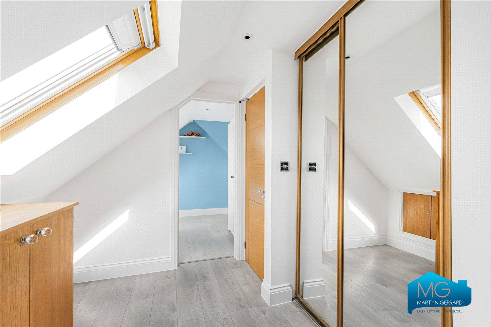 5 bedroom End of Terrace House to rent - Martyn Gerrard