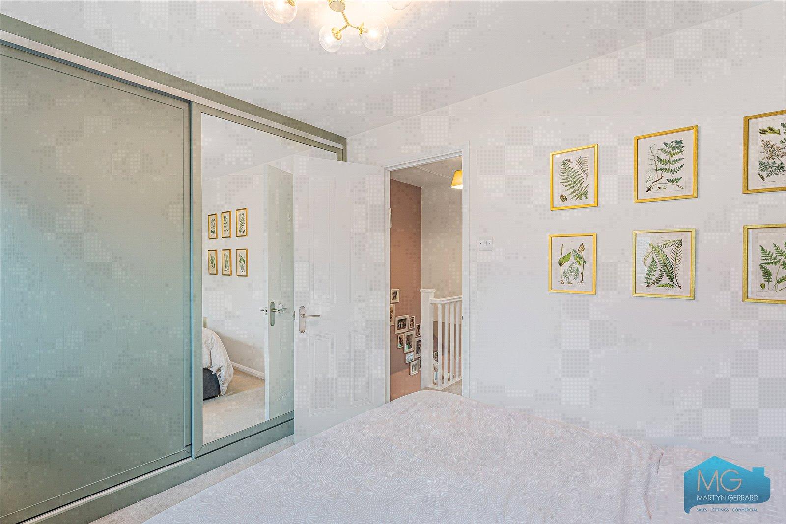 2 bedroom Terraced House for sale - Martyn Gerrard