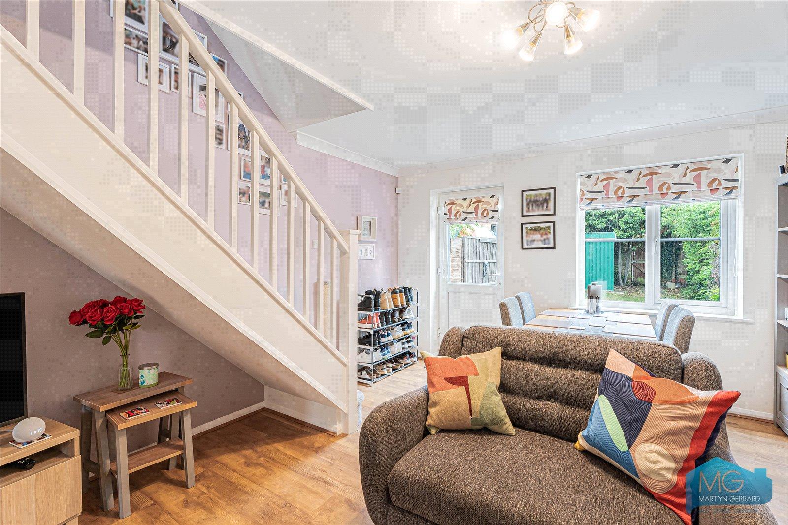 2 bedroom Terraced House for sale - Martyn Gerrard