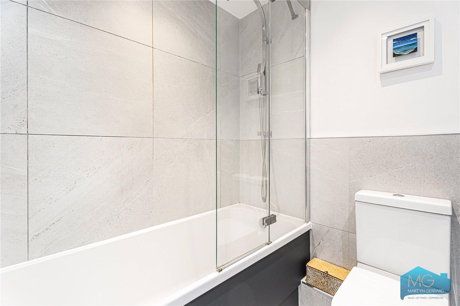 2 bedroom Terraced House for sale - Martyn Gerrard