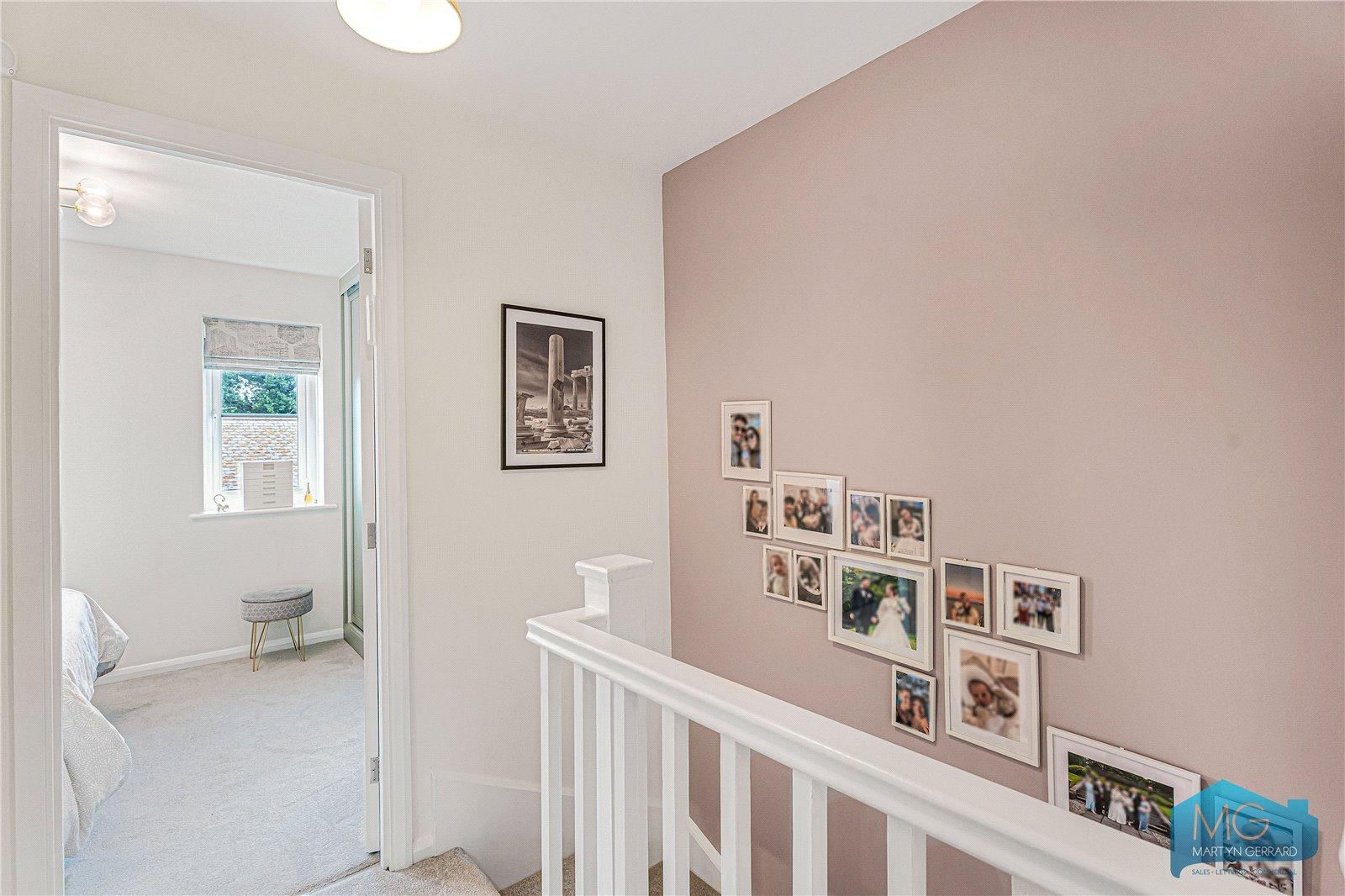 2 bedroom Terraced House for sale - Martyn Gerrard
