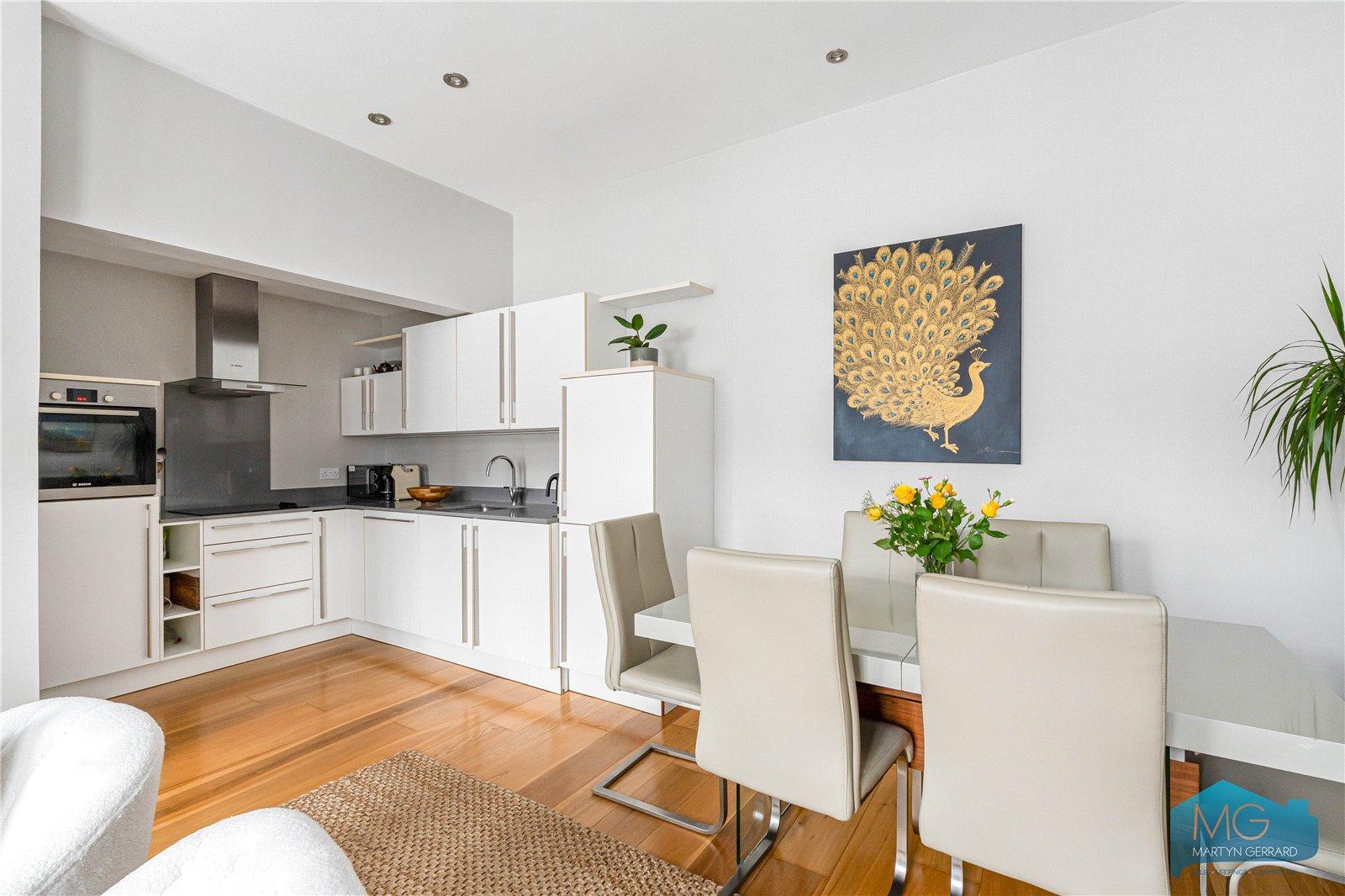 1 bedroom Apartment for sale - Martyn Gerrard