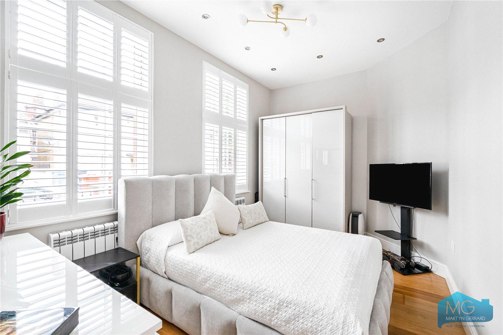 1 bedroom Apartment for sale - Martyn Gerrard
