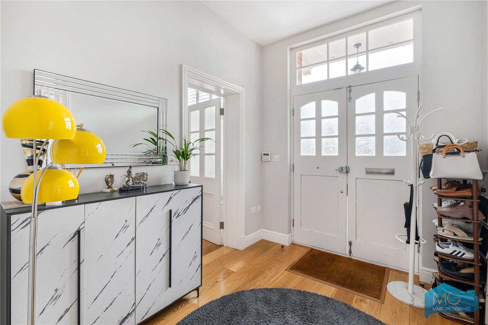 1 bedroom Apartment for sale - Martyn Gerrard