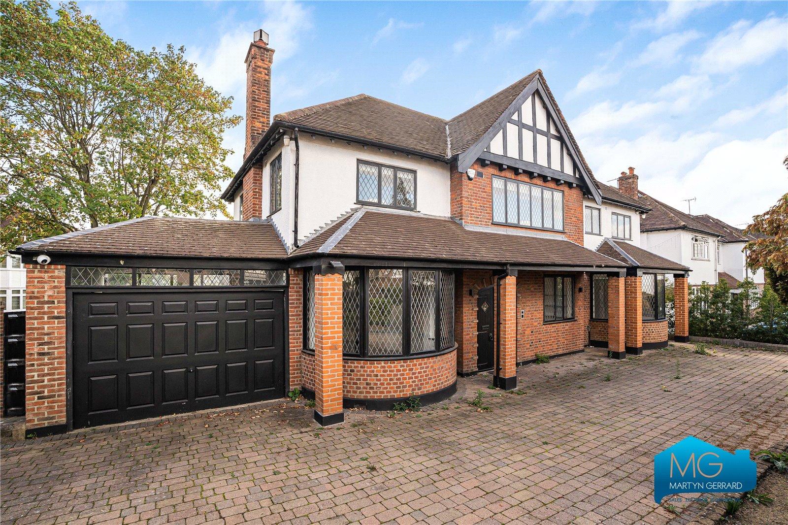 5 bedroom Detached House to rent - Martyn Gerrard