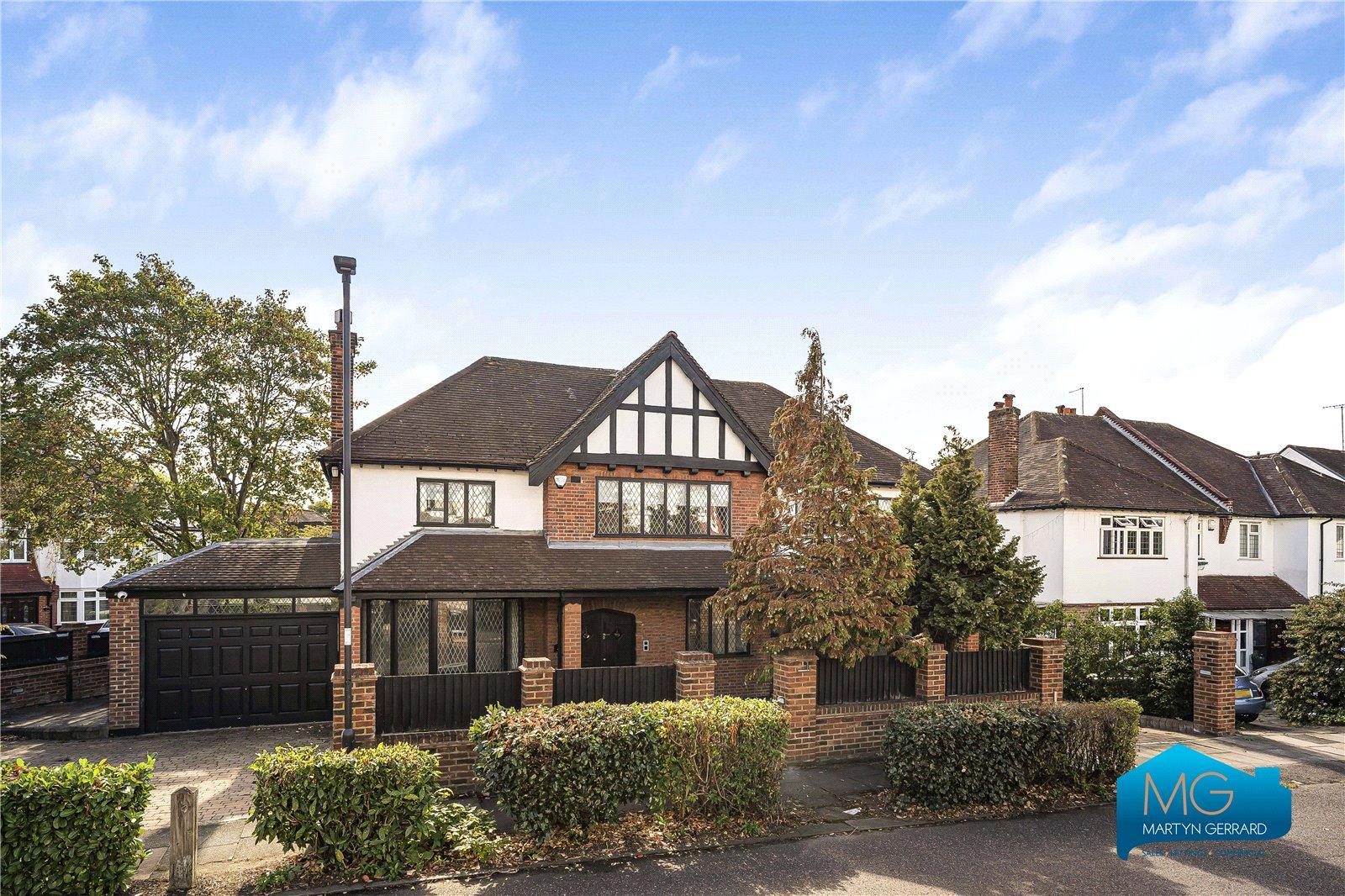 5 bedroom Detached House to rent - Martyn Gerrard