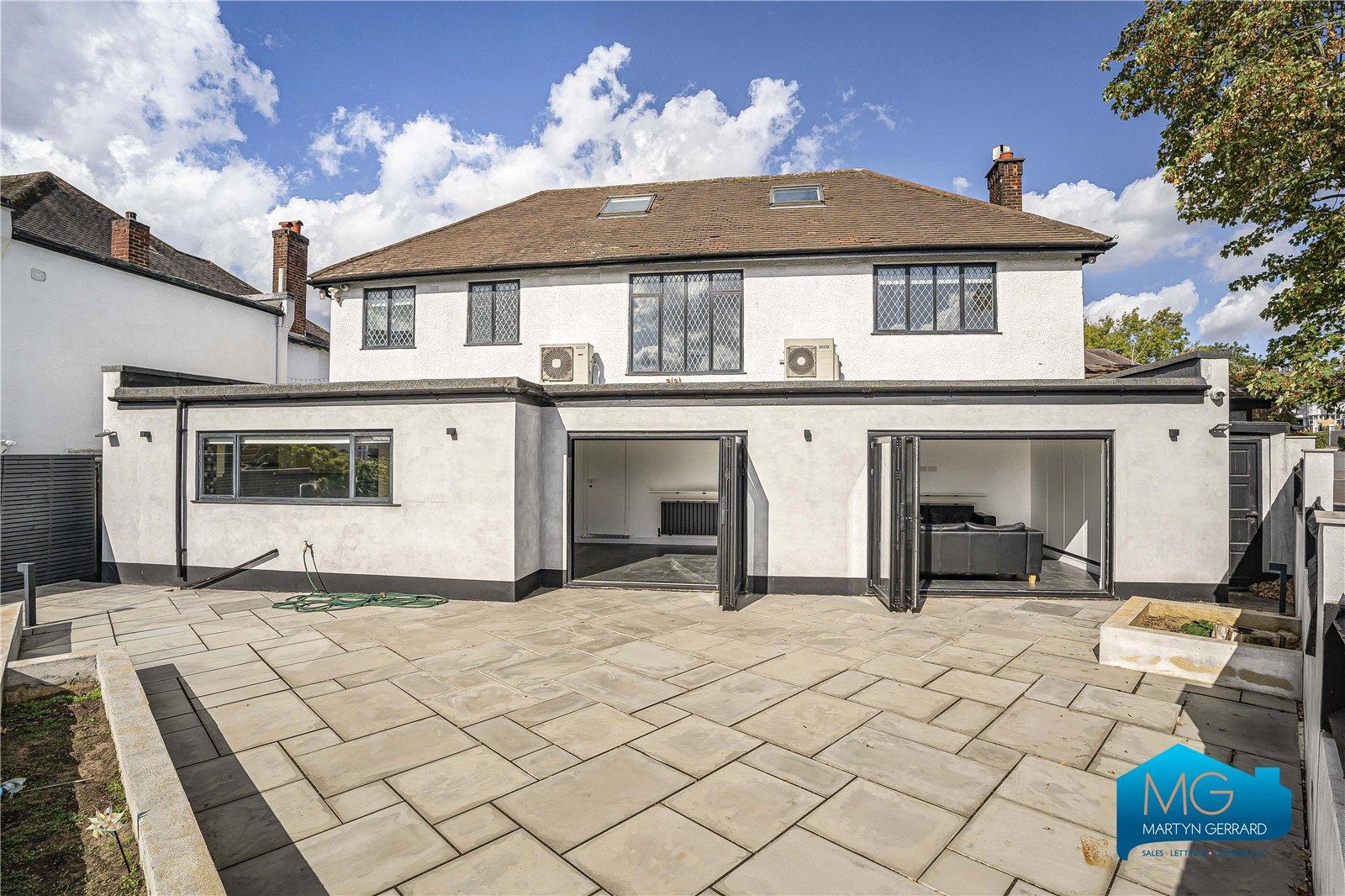 5 bedroom Detached House to rent - Martyn Gerrard