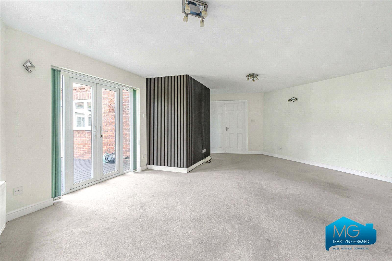 5 bedroom Semi-Detached House to rent - Martyn Gerrard