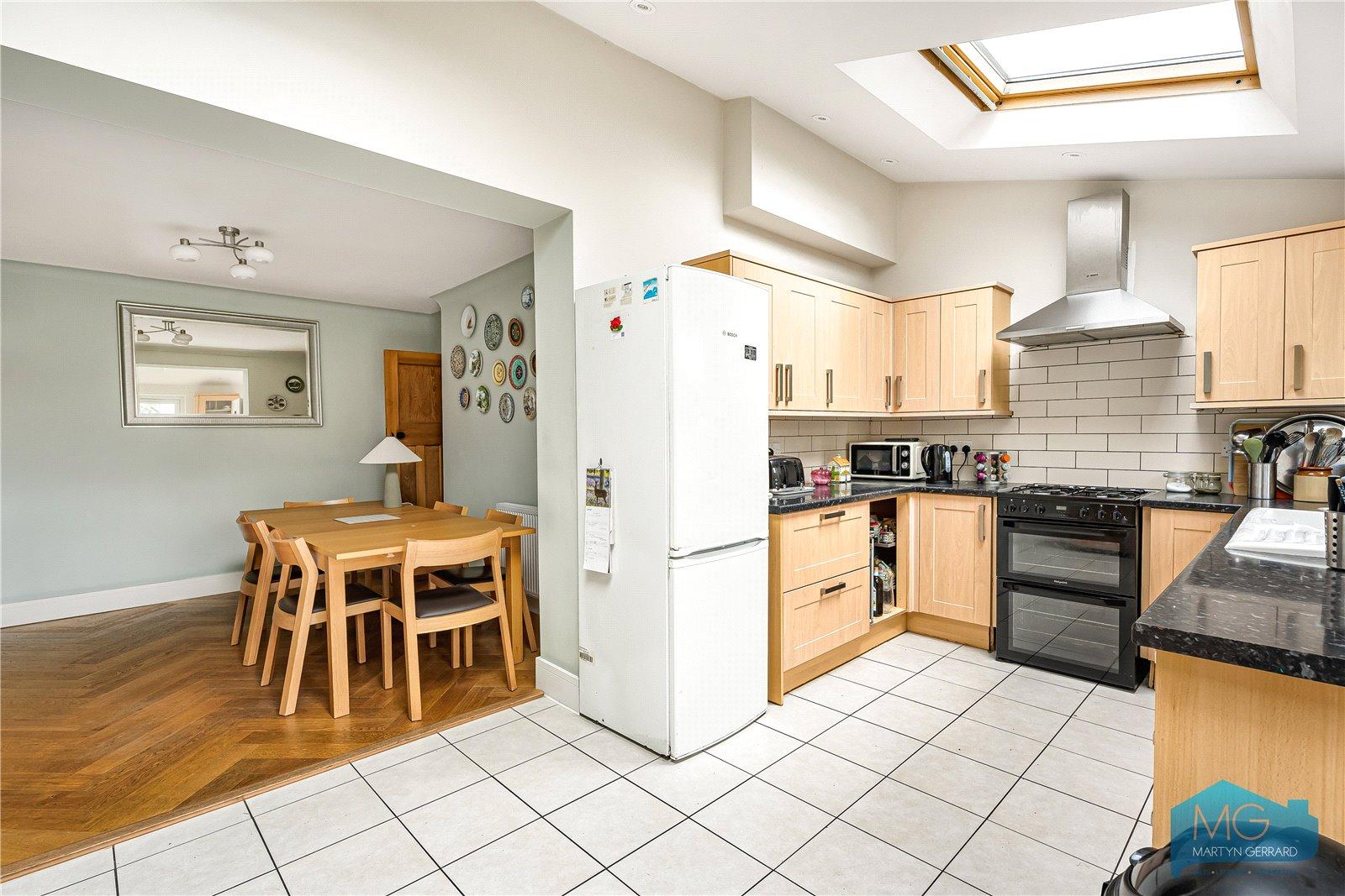 4 bedroom End of Terrace House for sale - Martyn Gerrard