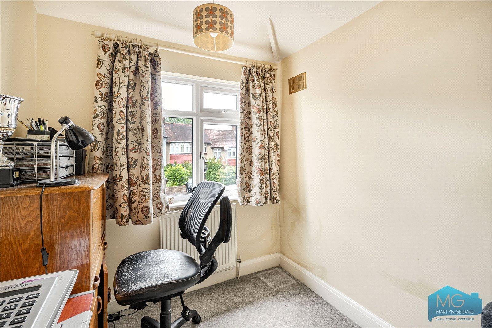 4 bedroom End of Terrace House for sale - Martyn Gerrard