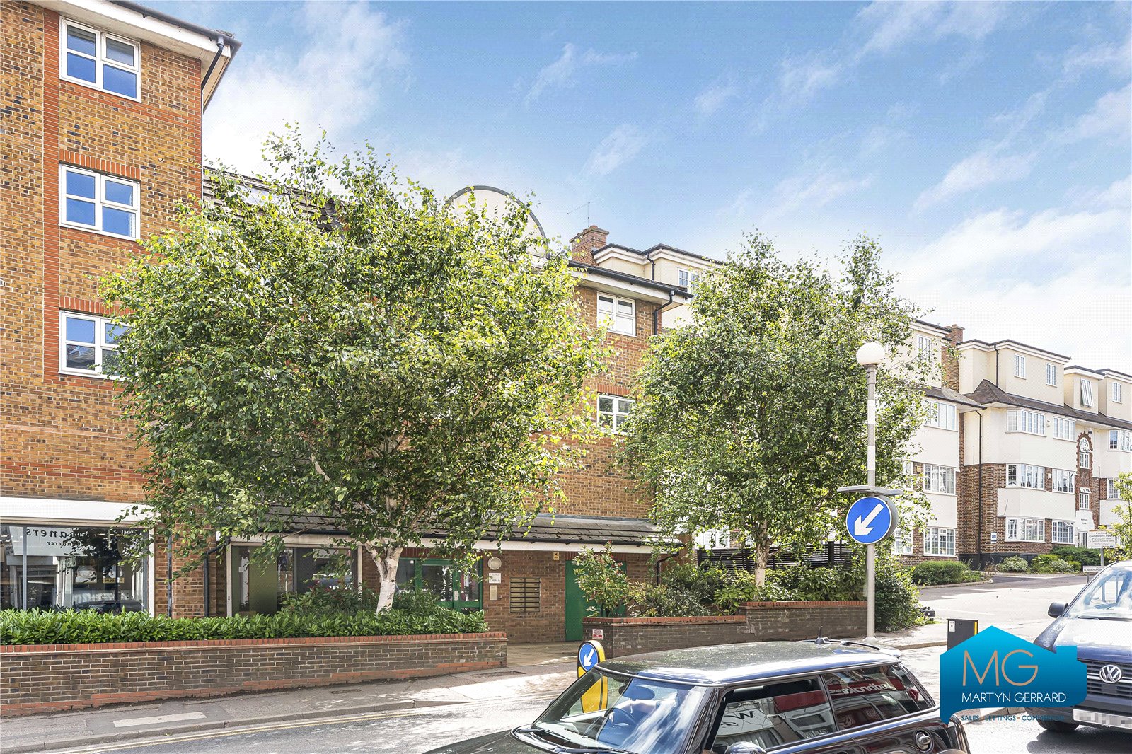 2 bedroom Apartment to rent - Martyn Gerrard