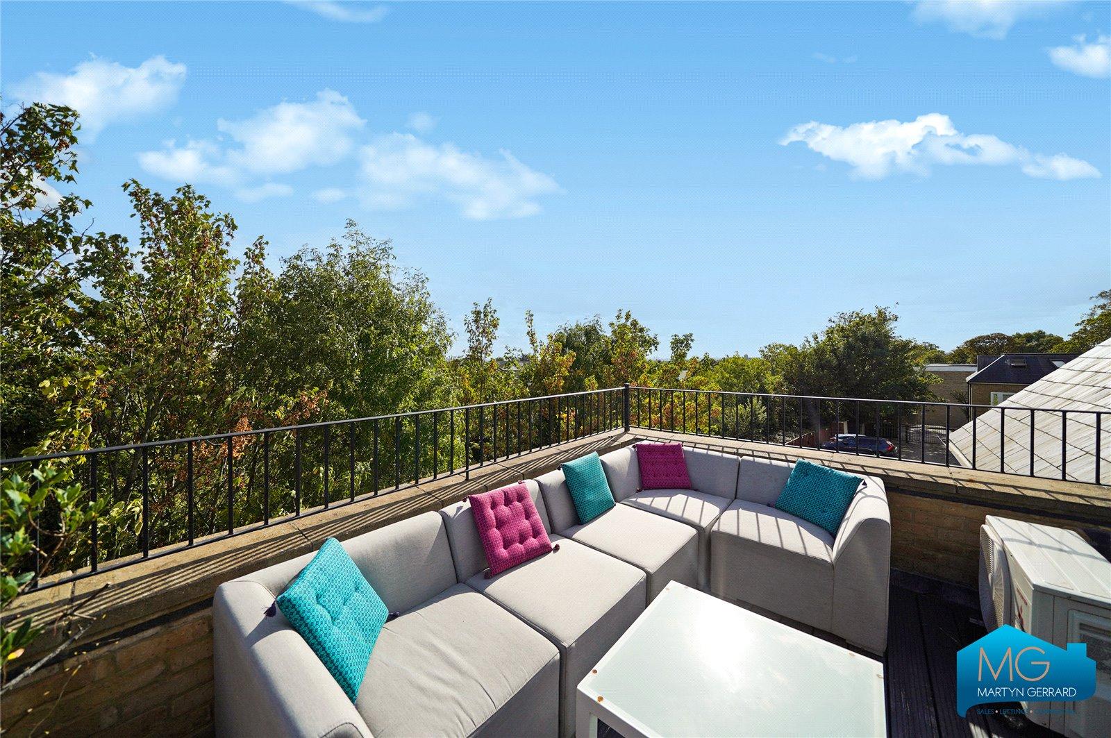 3 bedroom Terraced House for sale - Martyn Gerrard
