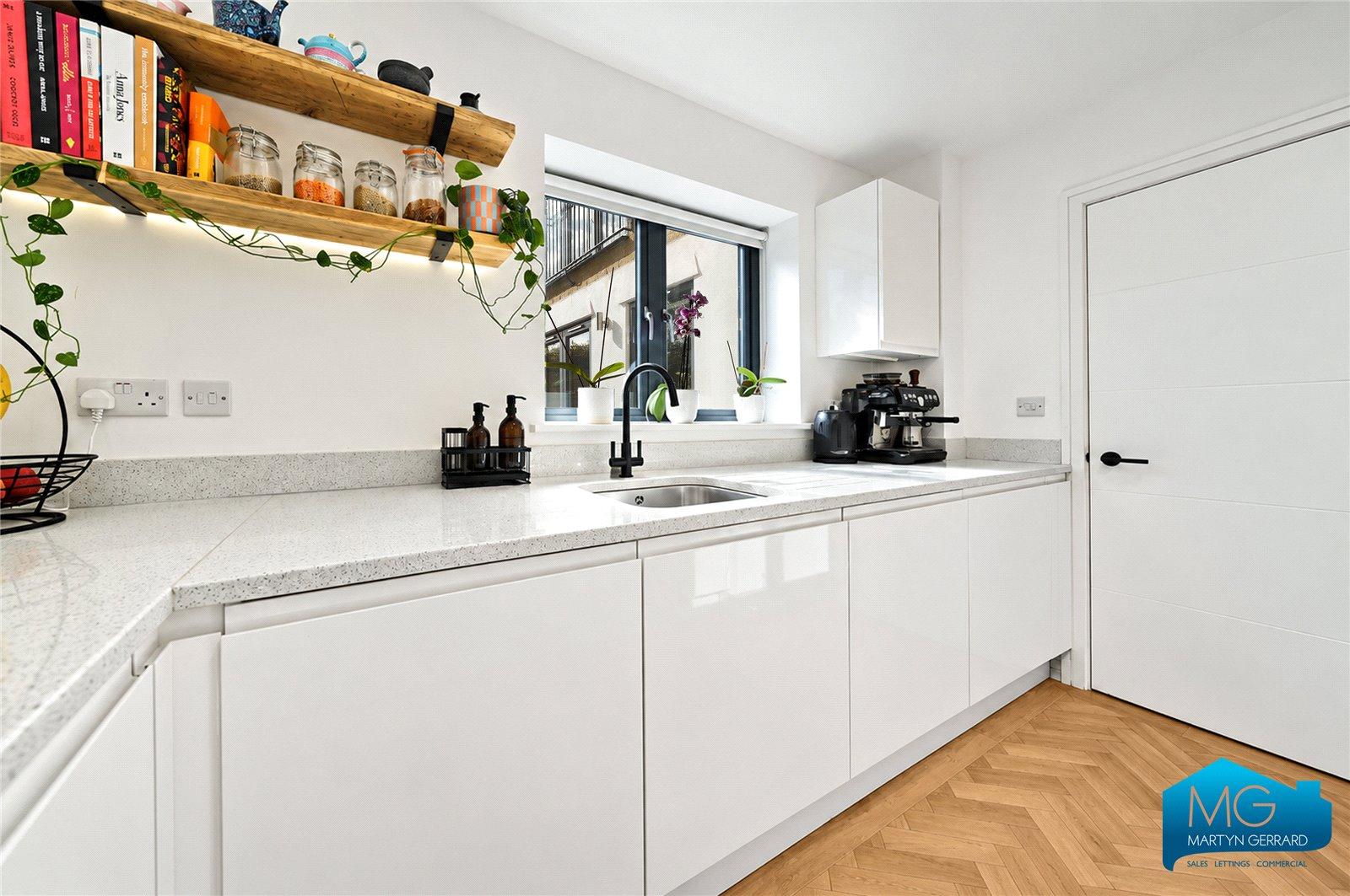 3 bedroom Terraced House for sale - Martyn Gerrard