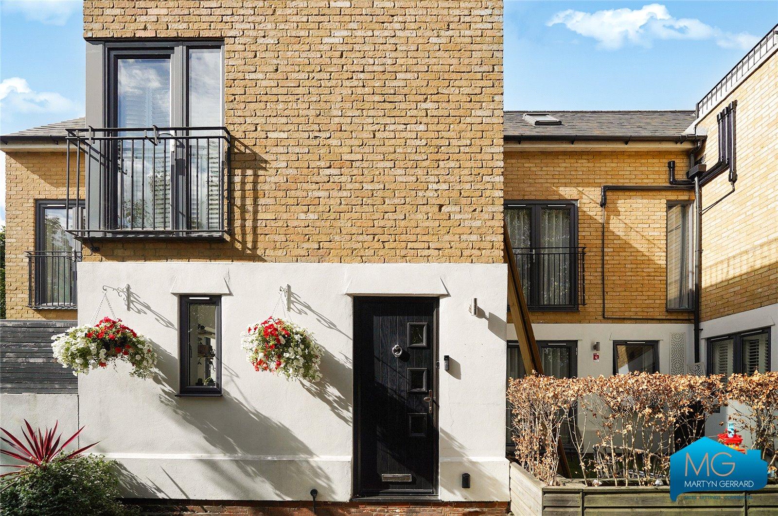 3 bedroom Terraced House for sale - Martyn Gerrard