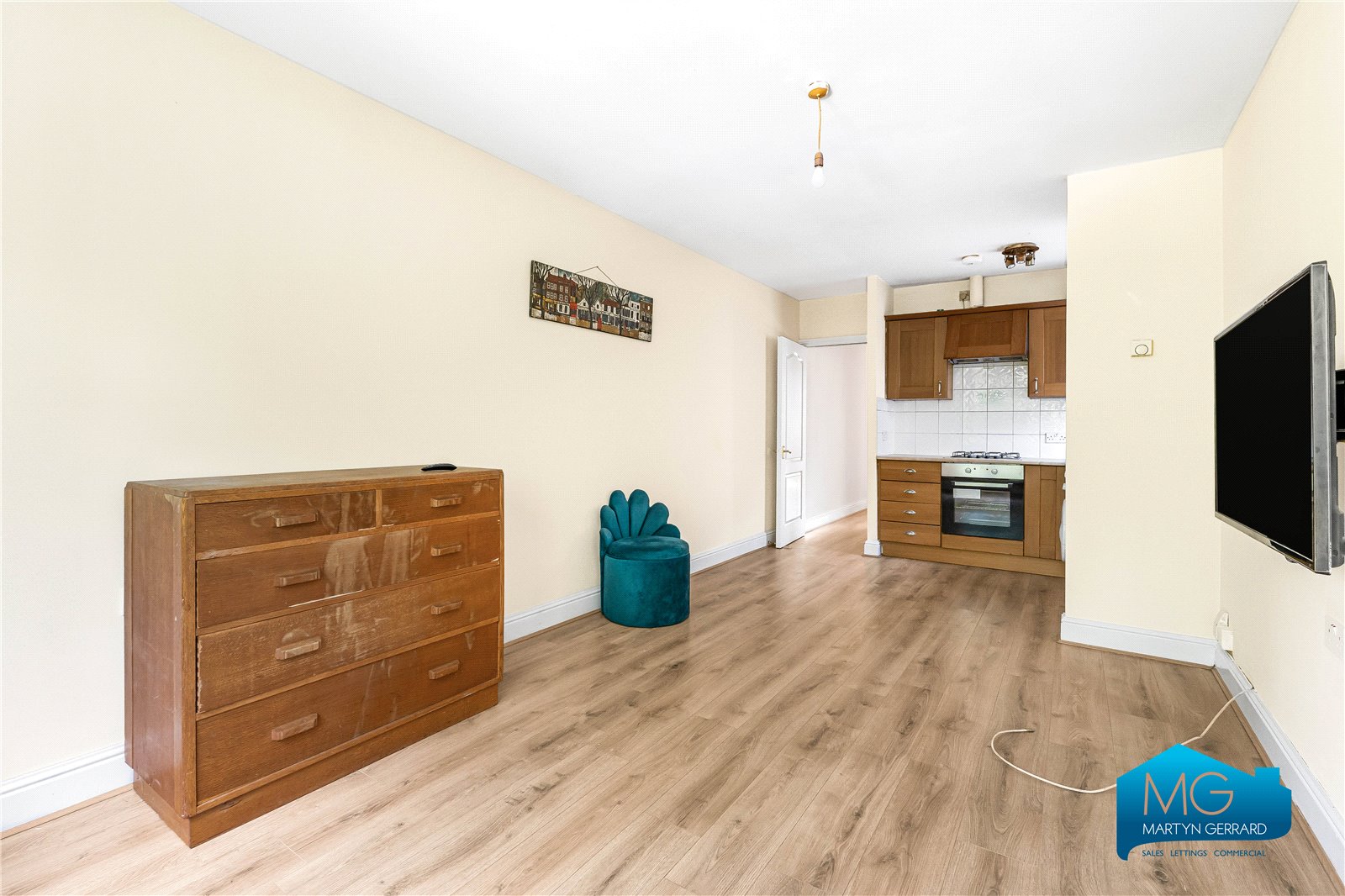 2 bedroom Maisonette to rent - Martyn Gerrard