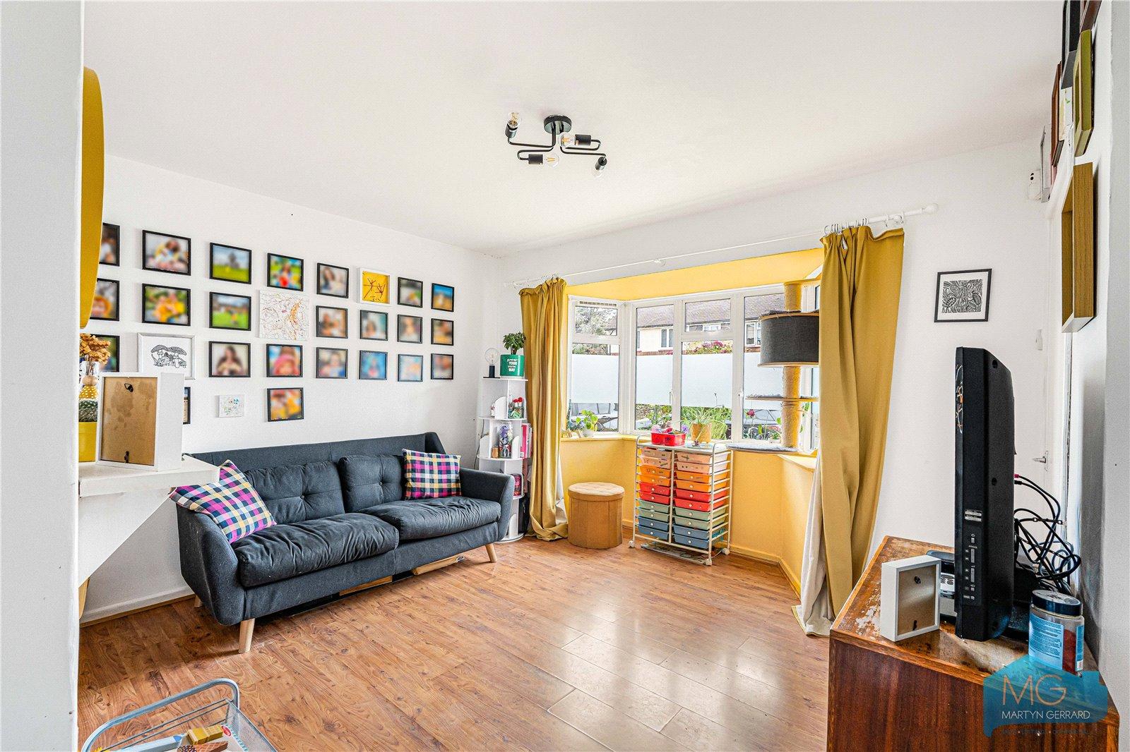 2 bedroom House for sale - Martyn Gerrard