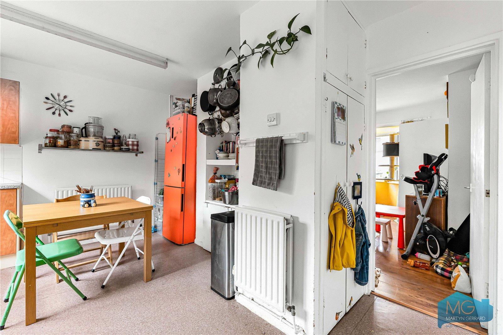 2 bedroom House for sale - Martyn Gerrard