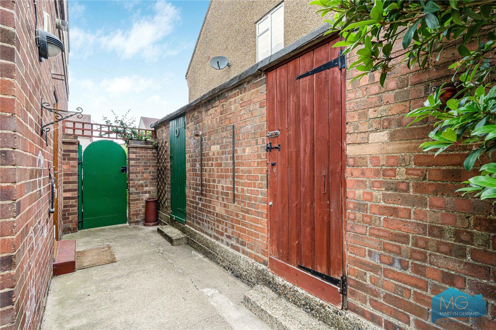 2 bedroom House for sale - Martyn Gerrard