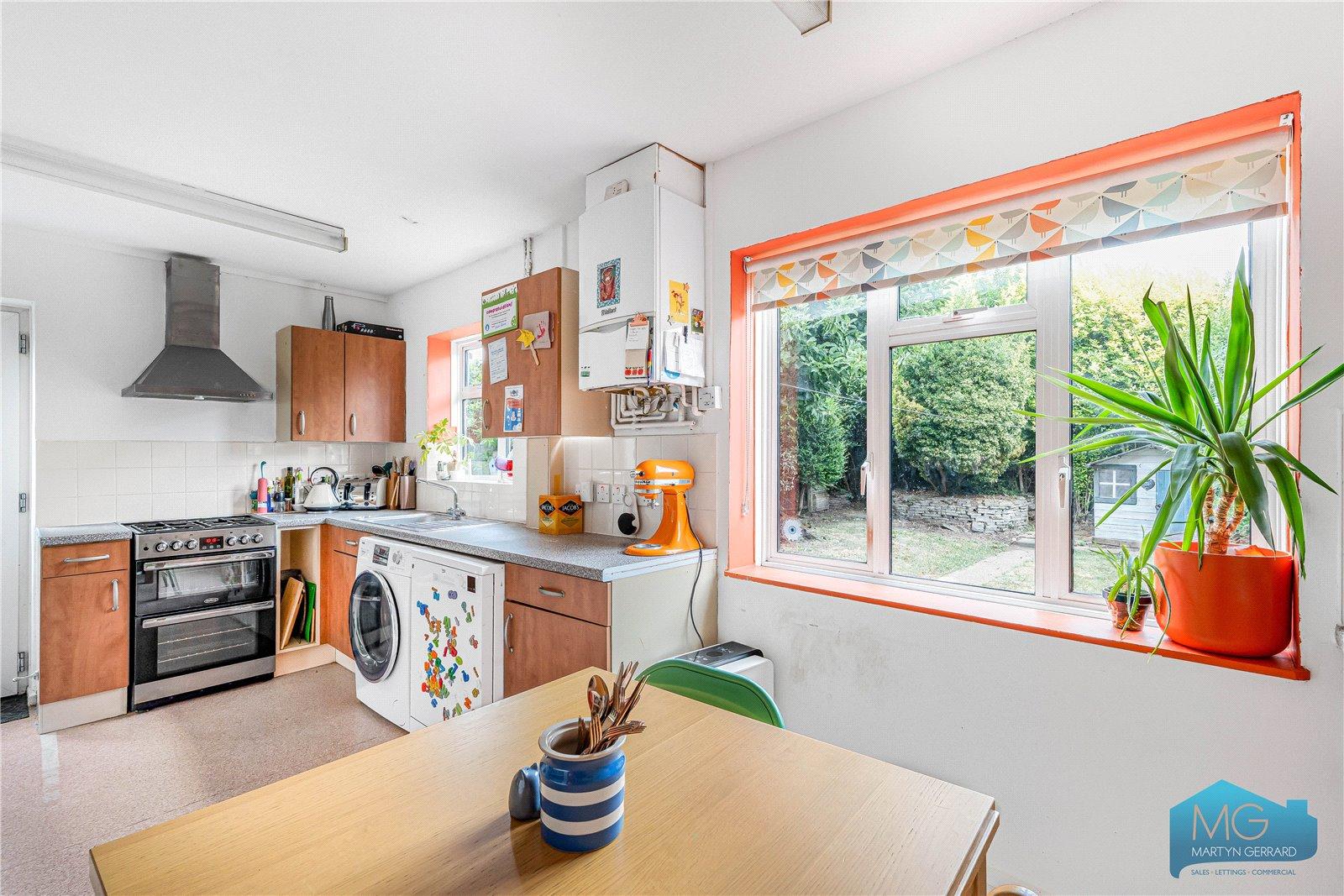 2 bedroom House for sale - Martyn Gerrard