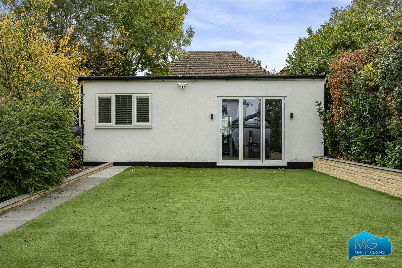 5 bedroom Semi-Detached House to rent - Martyn Gerrard