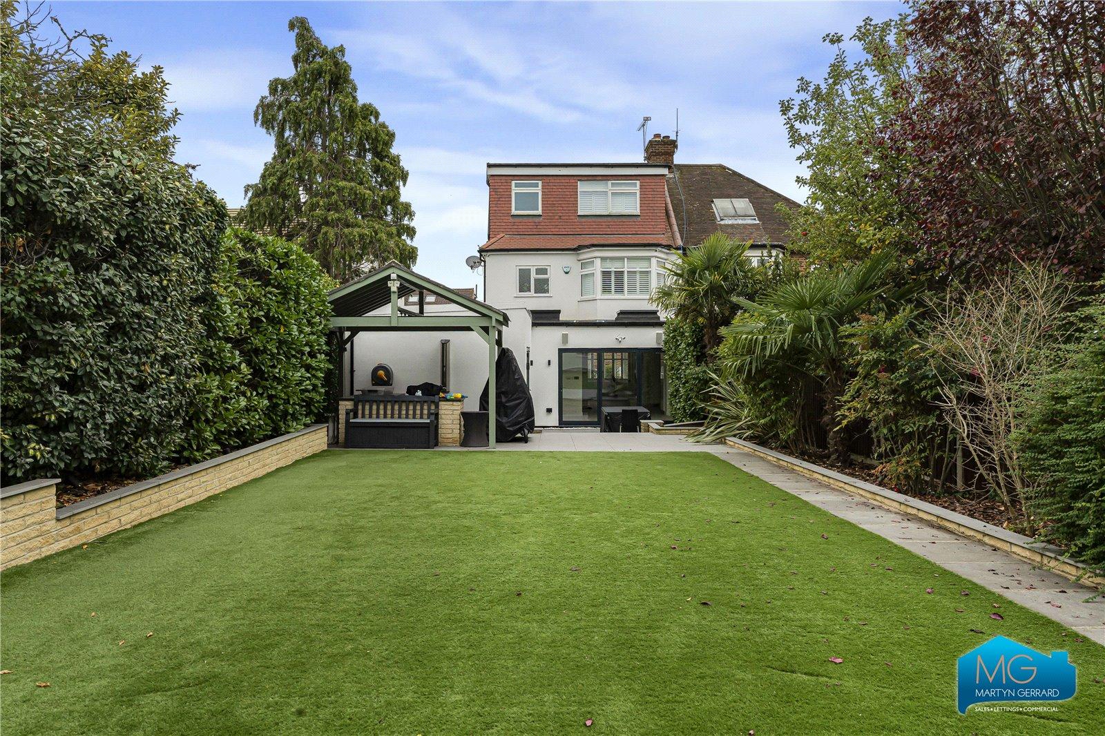 5 bedroom Semi-Detached House to rent - Martyn Gerrard
