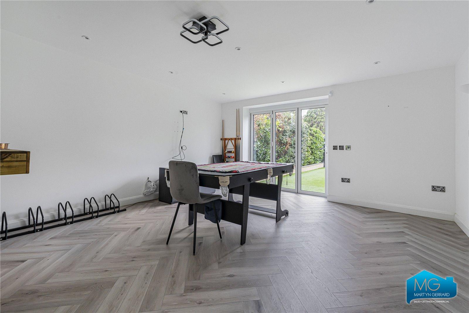 5 bedroom Semi-Detached House to rent - Martyn Gerrard
