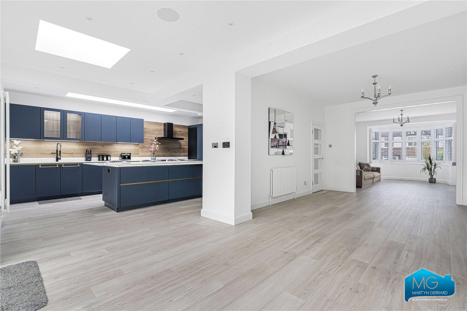 5 bedroom Semi-Detached House to rent - Martyn Gerrard