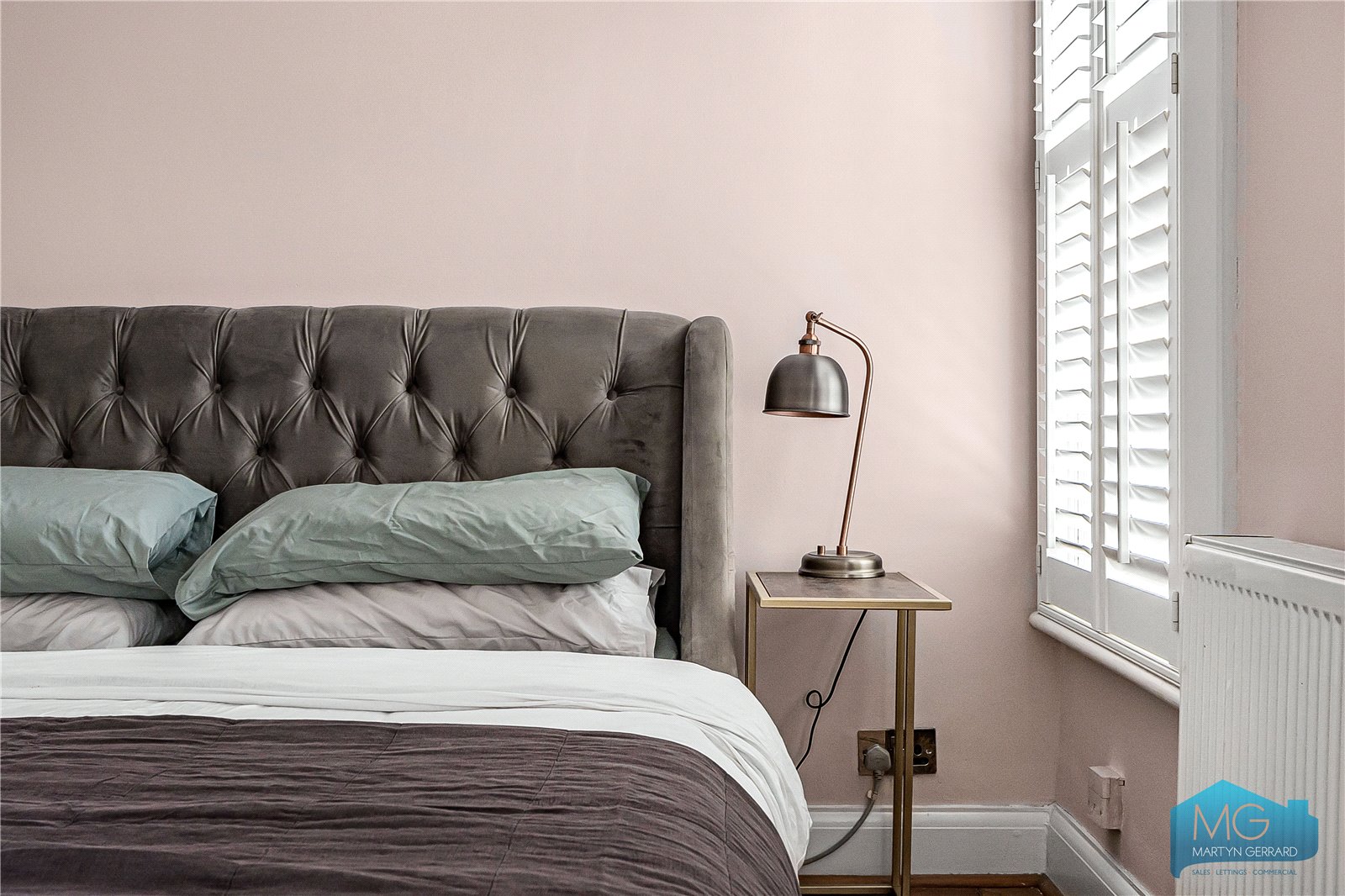 2 bedroom End of Terrace House for sale - Martyn Gerrard
