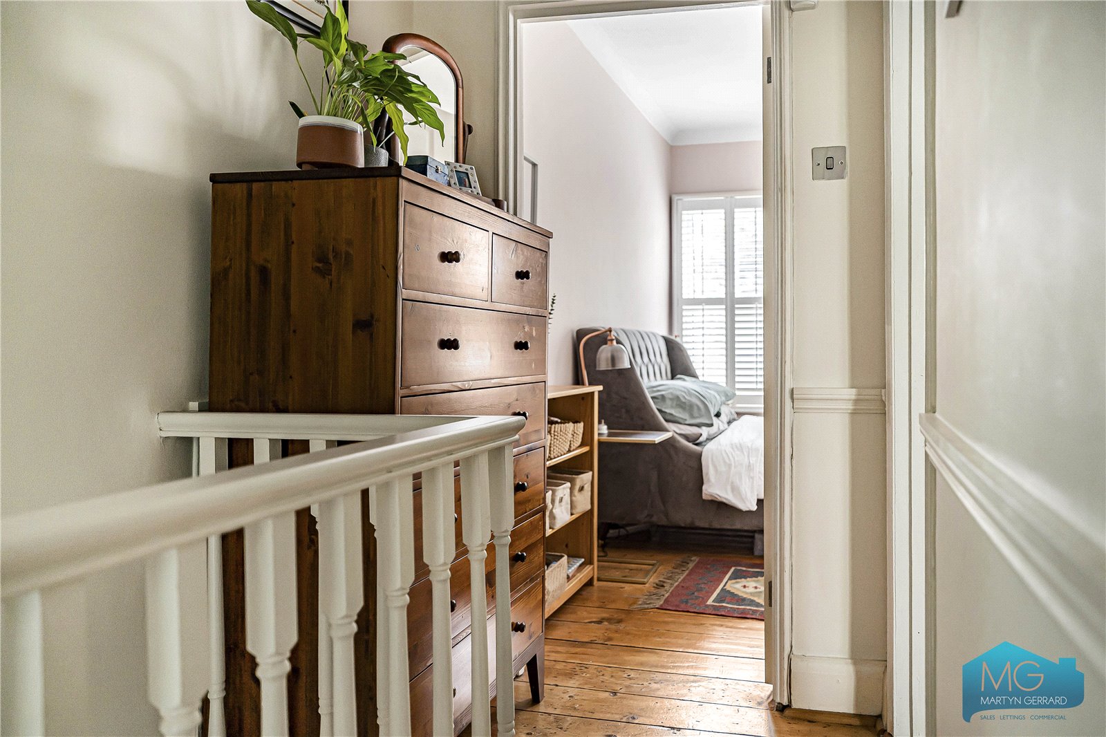 2 bedroom End of Terrace House for sale - Martyn Gerrard