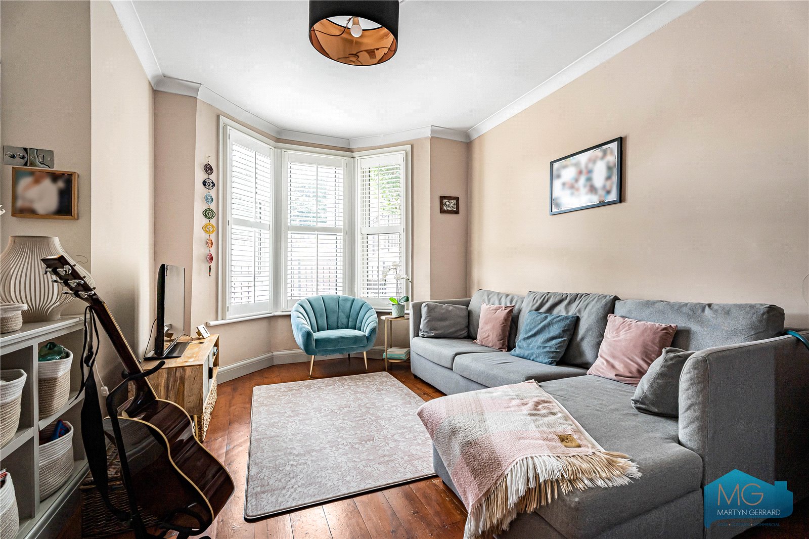 2 bedroom End of Terrace House for sale - Martyn Gerrard