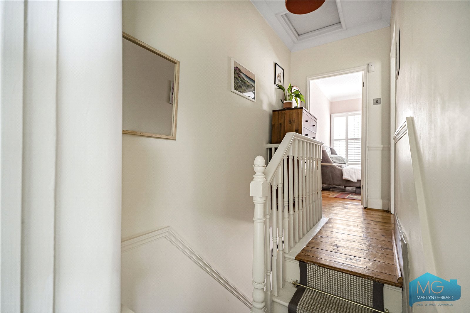 2 bedroom End of Terrace House for sale - Martyn Gerrard