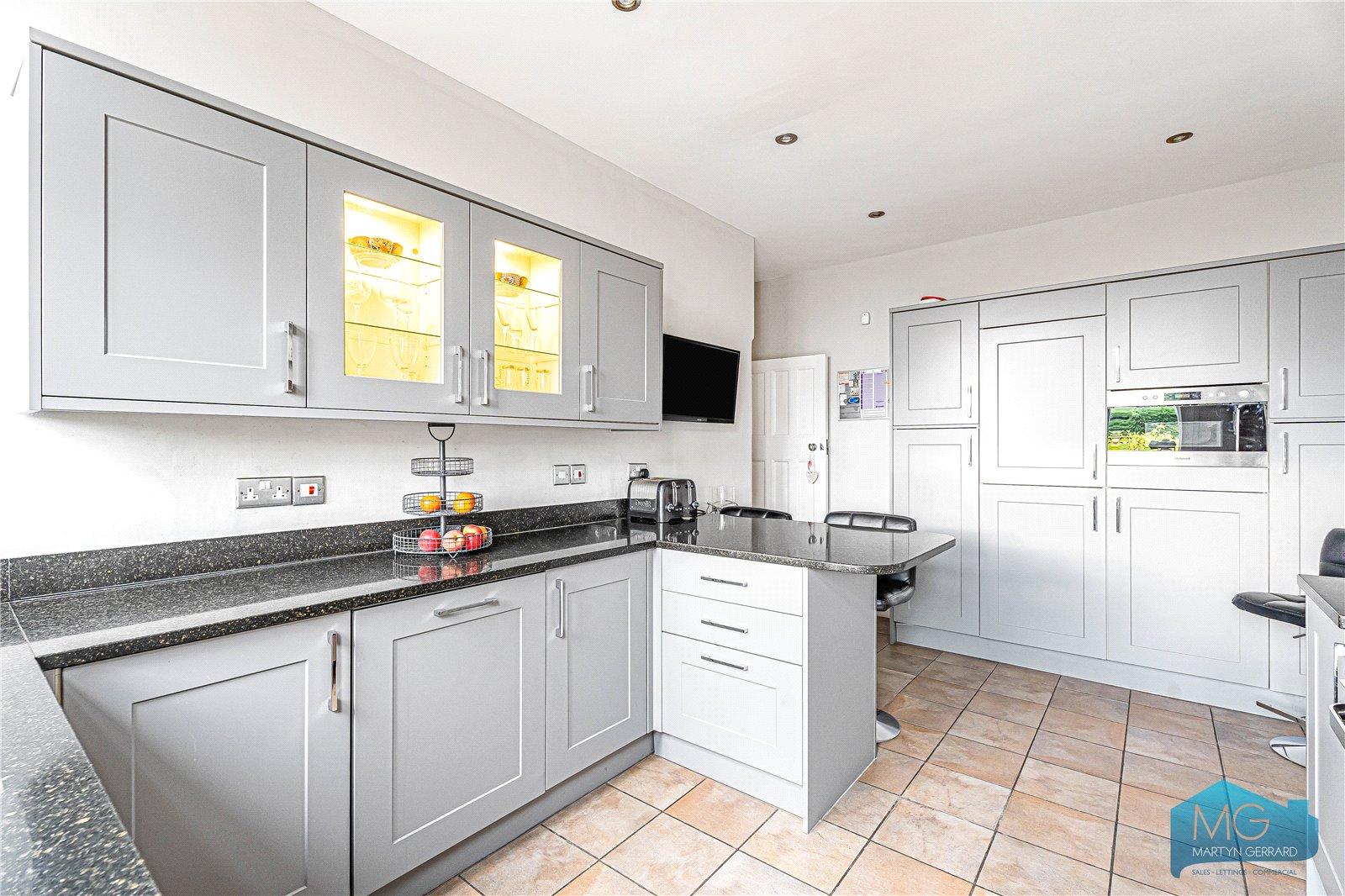 5 bedroom Semi-Detached House for sale - Martyn Gerrard