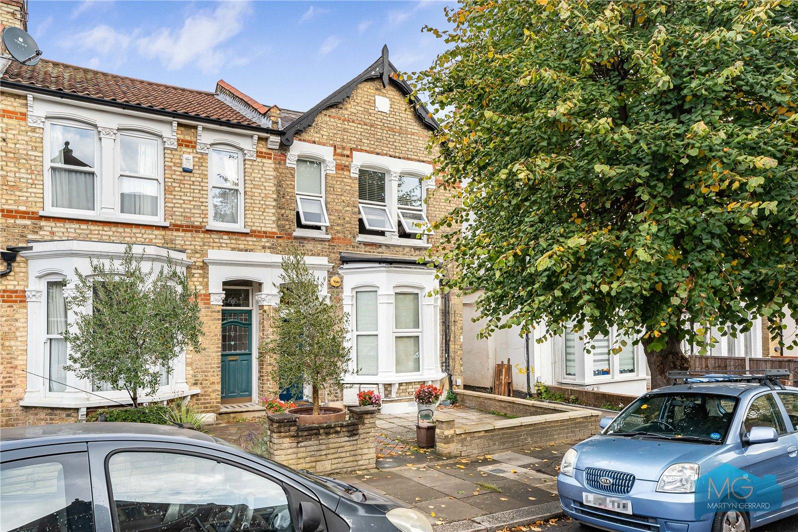 2 bedroom Ground Floor Flat for sale - Martyn Gerrard
