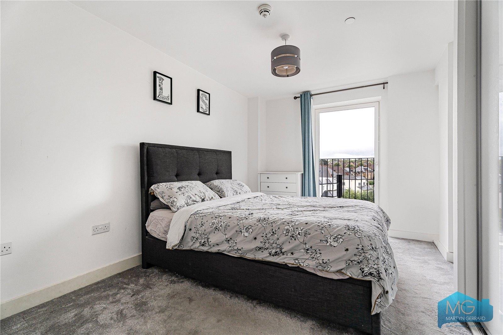 1 bedroom Apartment for sale - Martyn Gerrard