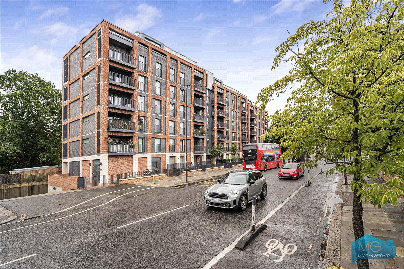 1 bedroom Apartment for sale - Martyn Gerrard