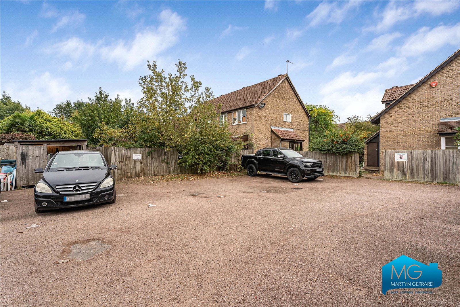 1 bedroom Semi-Detached House to rent - Martyn Gerrard