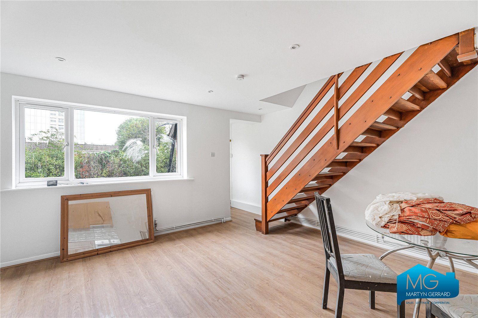 1 bedroom Semi-Detached House to rent - Martyn Gerrard