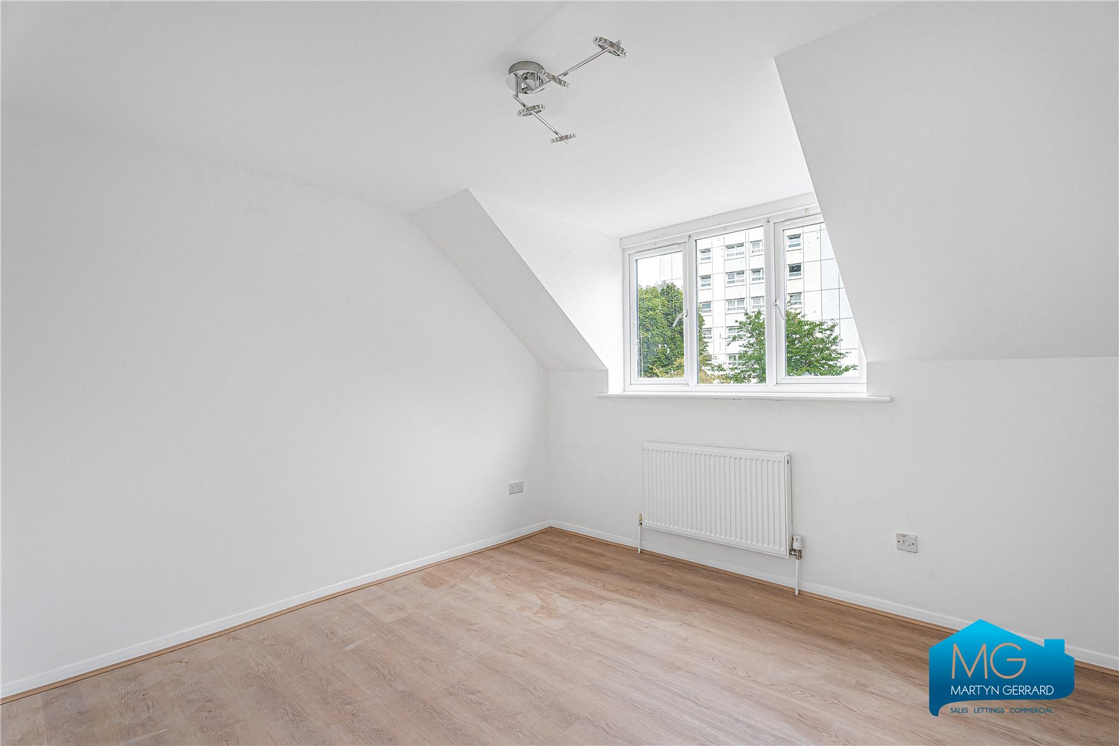 1 bedroom Semi-Detached House to rent - Martyn Gerrard