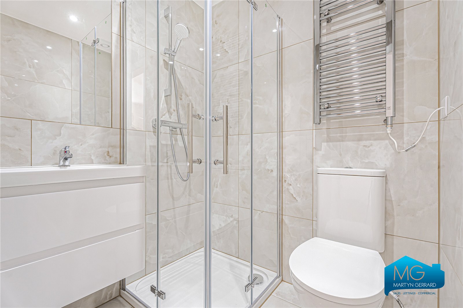 6 bedroom Semi-Detached House to rent - Martyn Gerrard