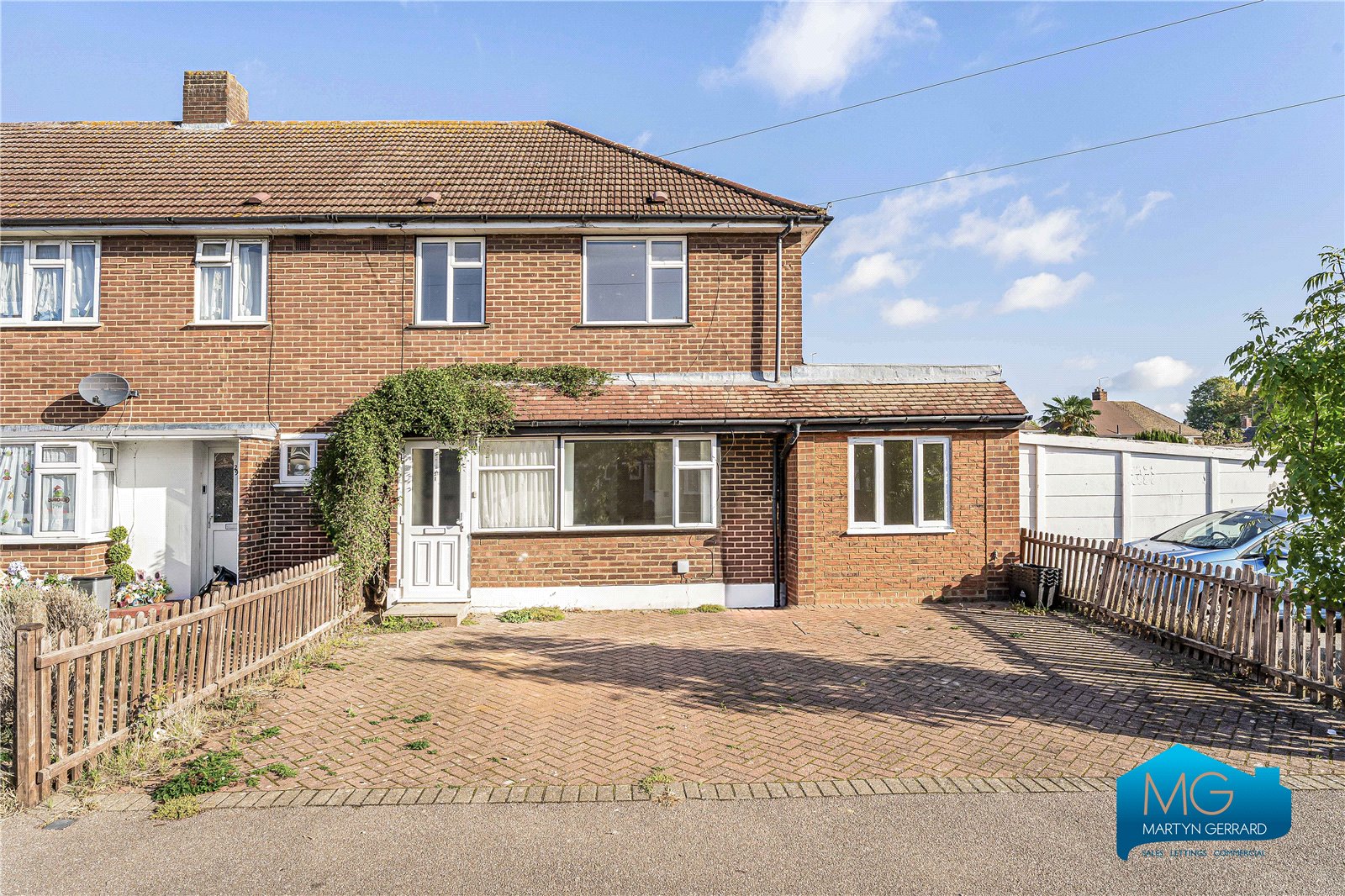 Greenwood Avenue, Cheshunt, Waltham Cross, Hertfordshire, EN7+  - Martyn Gerrard